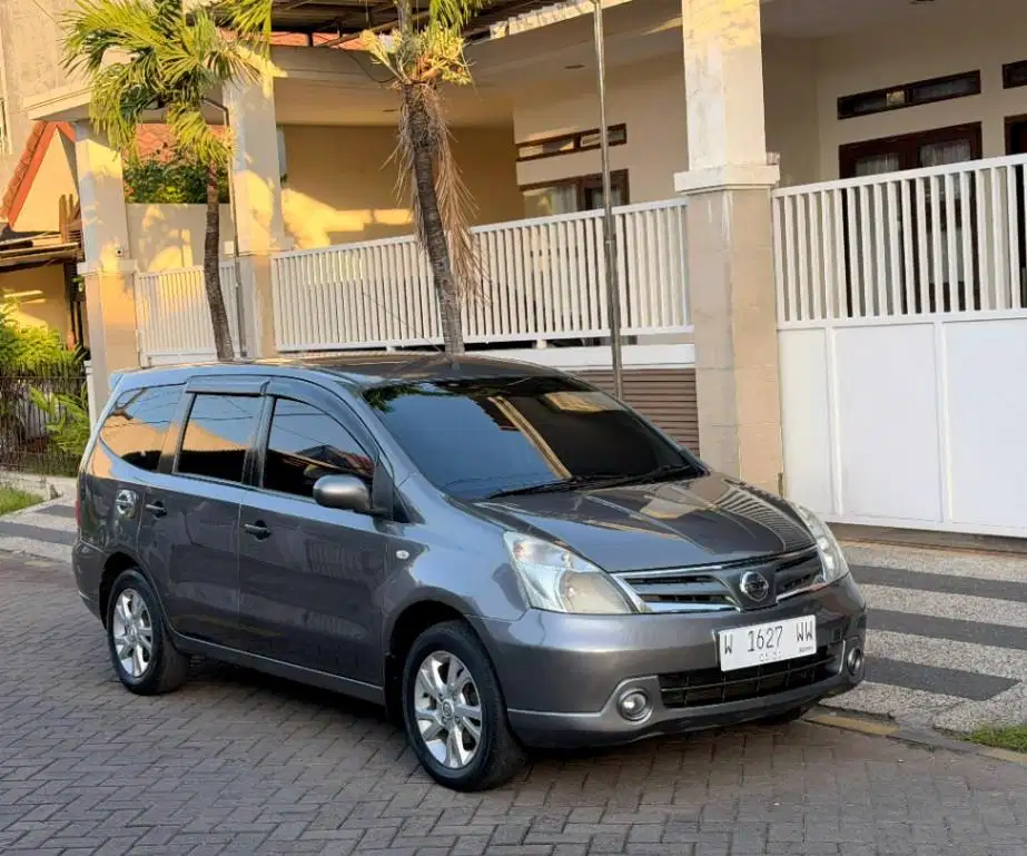 Grand Livina 1.5 SV Manual 2011 Istimewa cash/kredit
