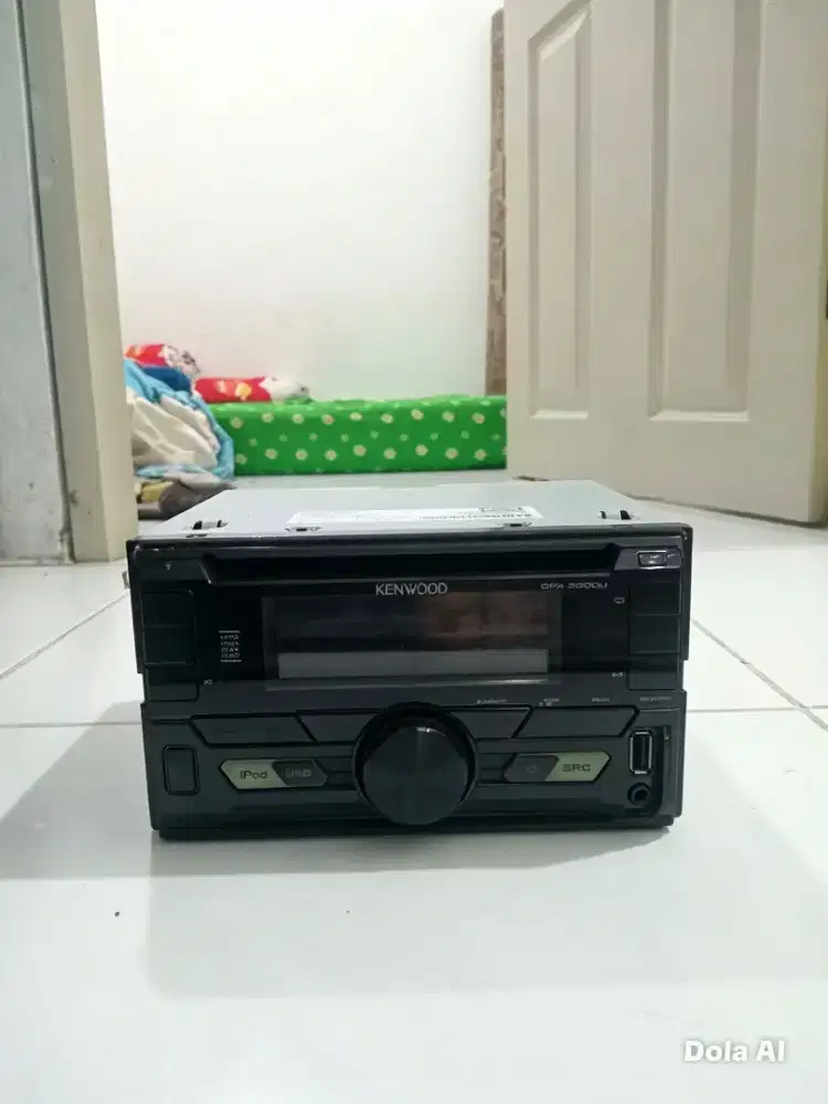 Audio mobil merek kenwood