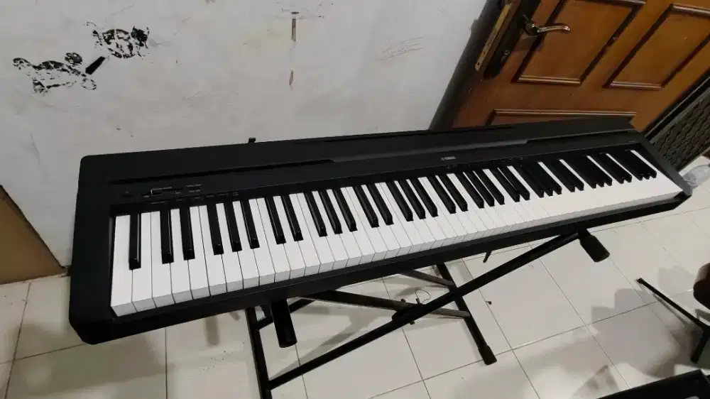 Piano Digital Yamaha P45 (Kondisi: bekas, mulus)
