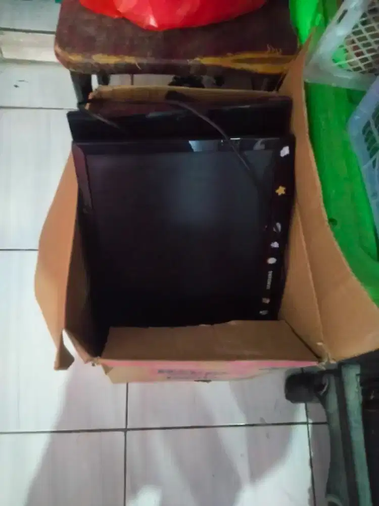 Freezer,TV tabung&monitor komputer