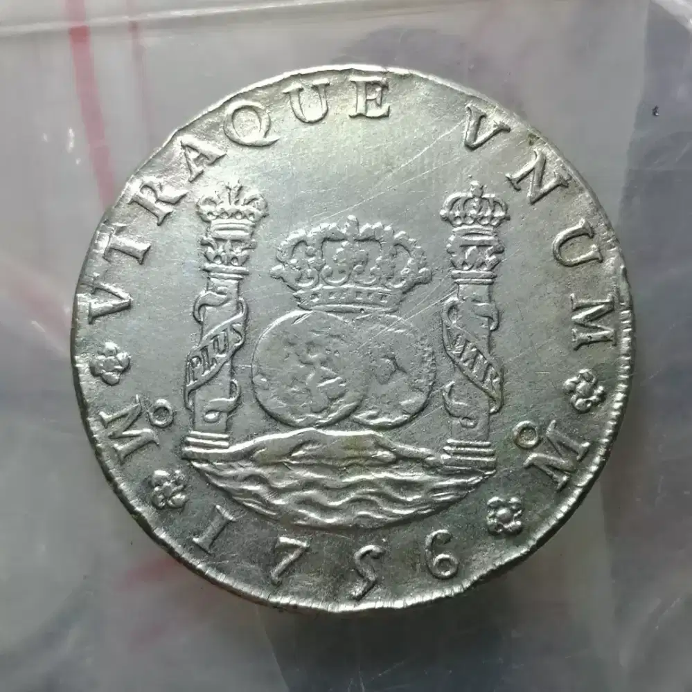 Koin Langka 1756 HISPAN 8 REALES MEXICO 2 PILLAR
