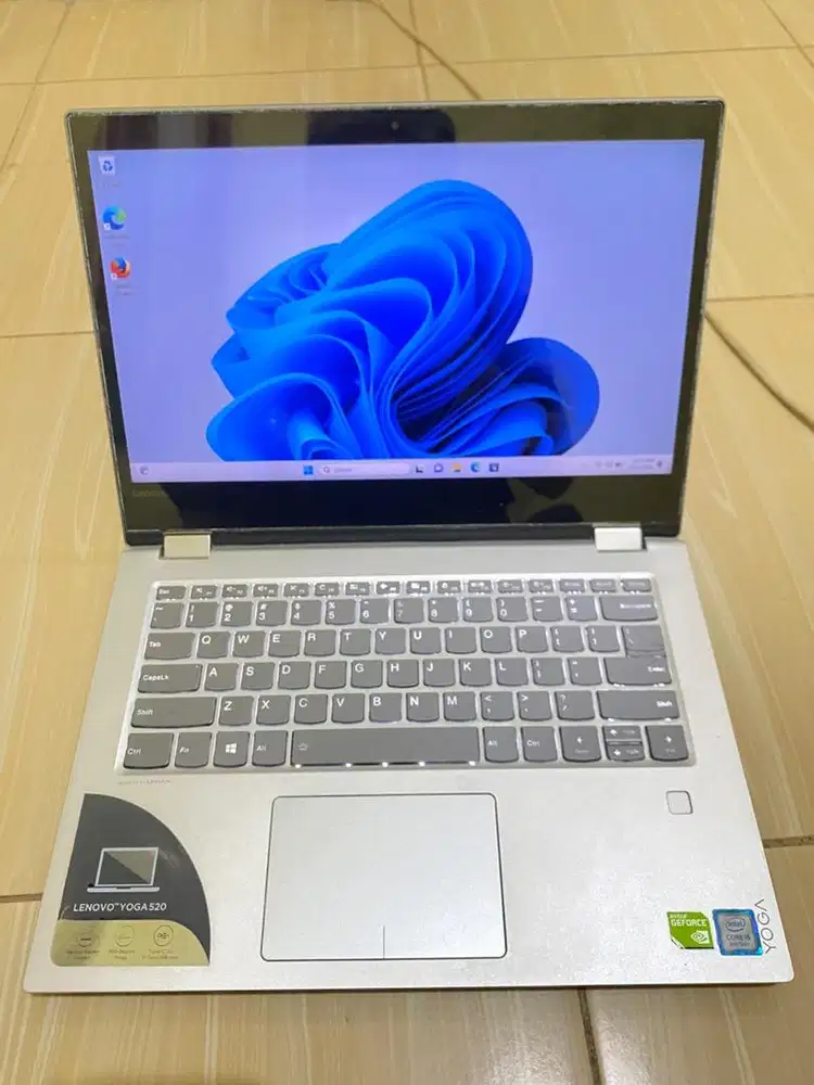 laptop lenovo yoga 520