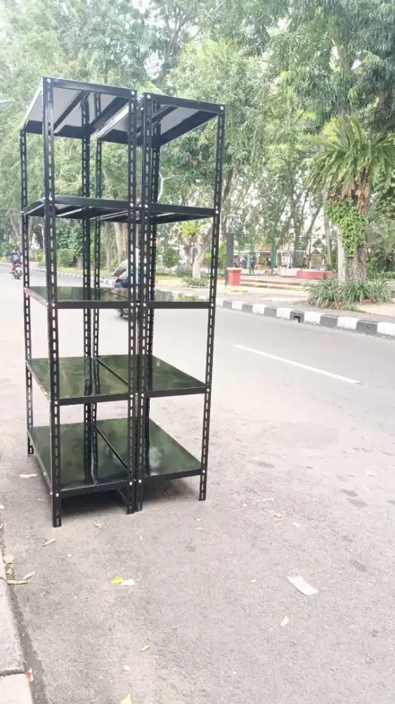 Rak besi arsip ful besi ramping