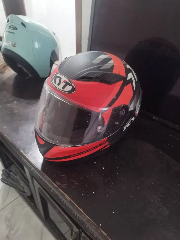 Jual helm KYT fullface
