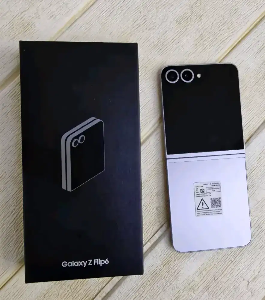 FLASH SALE SAMSUNG GALAXY Z FLIP 6 256GB SILVER SHADOW