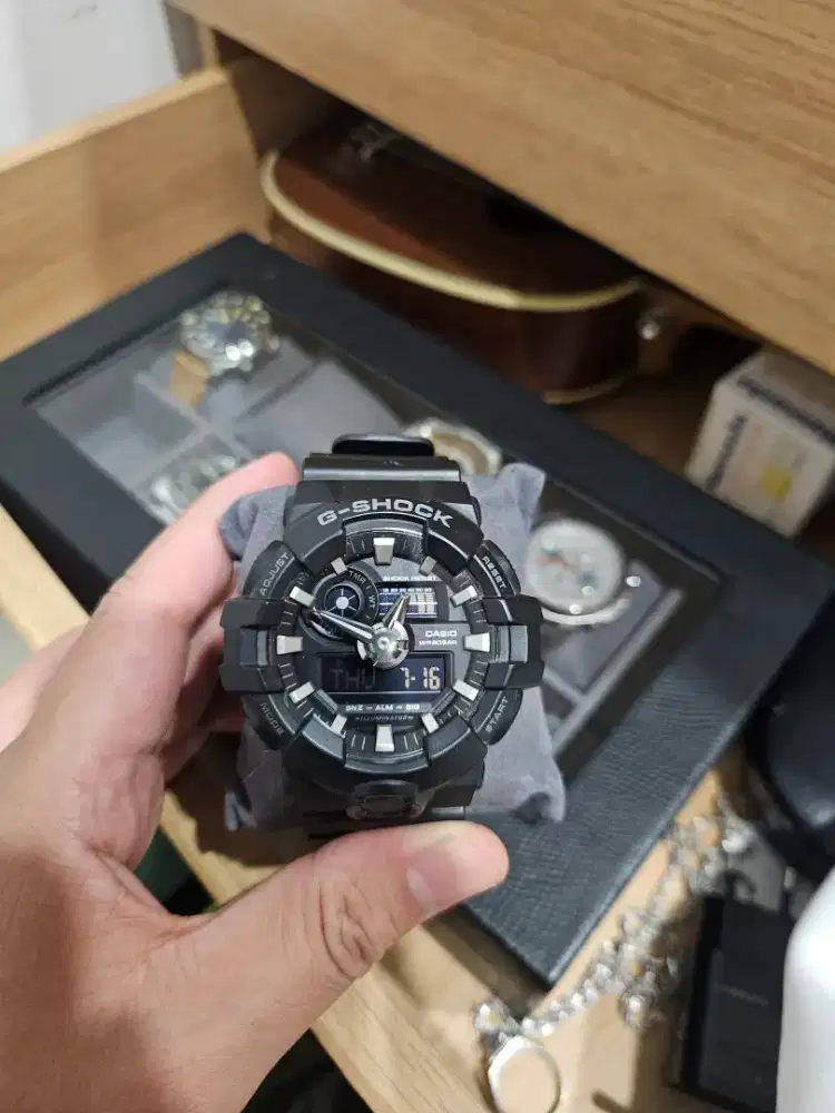 Jam Tangan Casio G-Shock GA-700 Original - Mulus