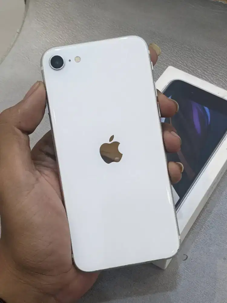 iPhone SE gen 2 2020