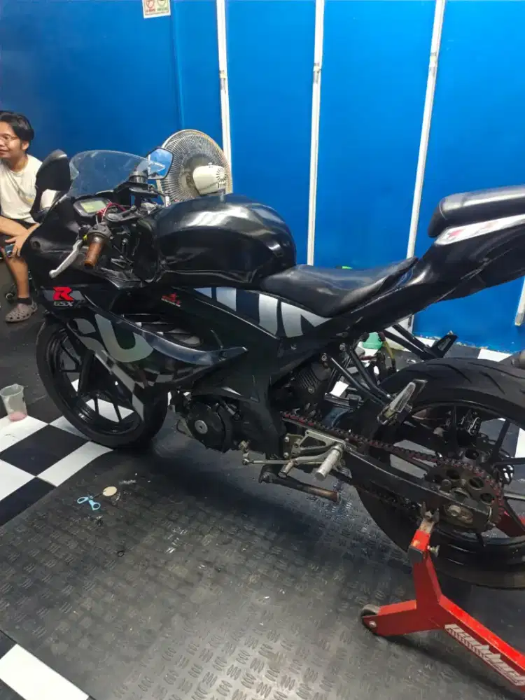 Suzuki GSX R 150 Tahun 2019