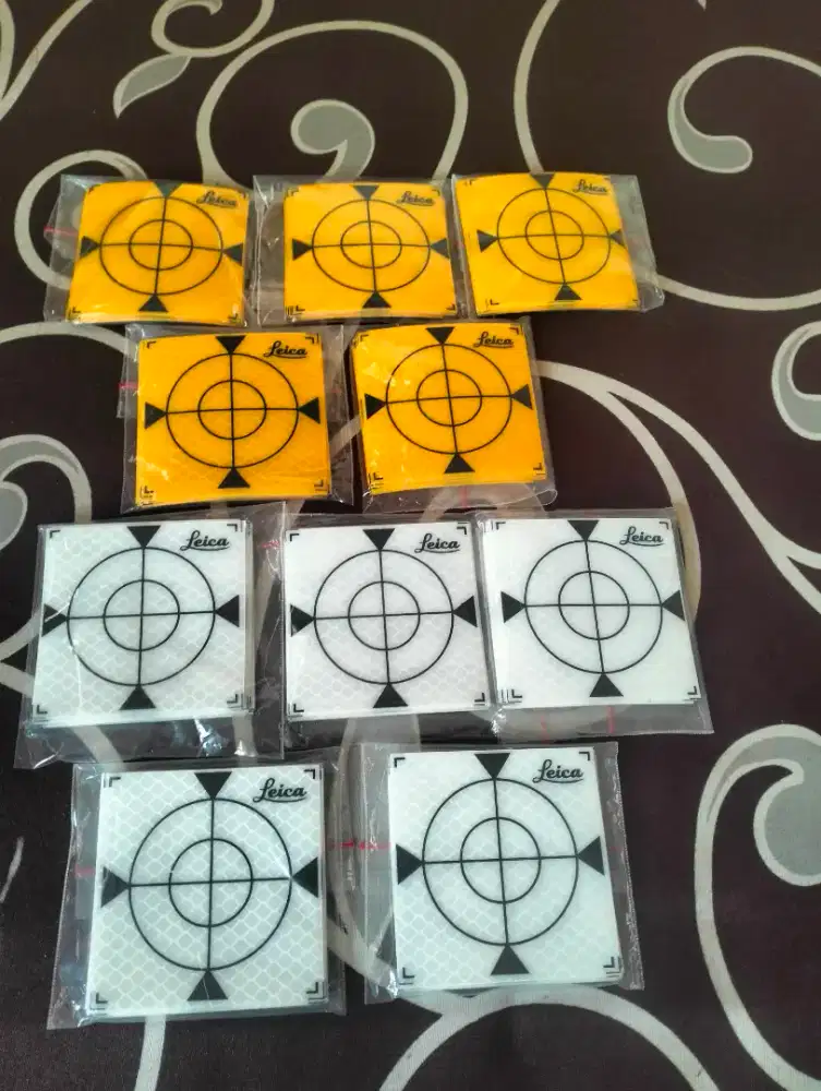 Stiker Target Reflektor Leica Kuning 5x5 cm.