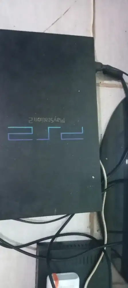 Playstaion 2 type sony  + 2 stick nolmar + hardics games fulll