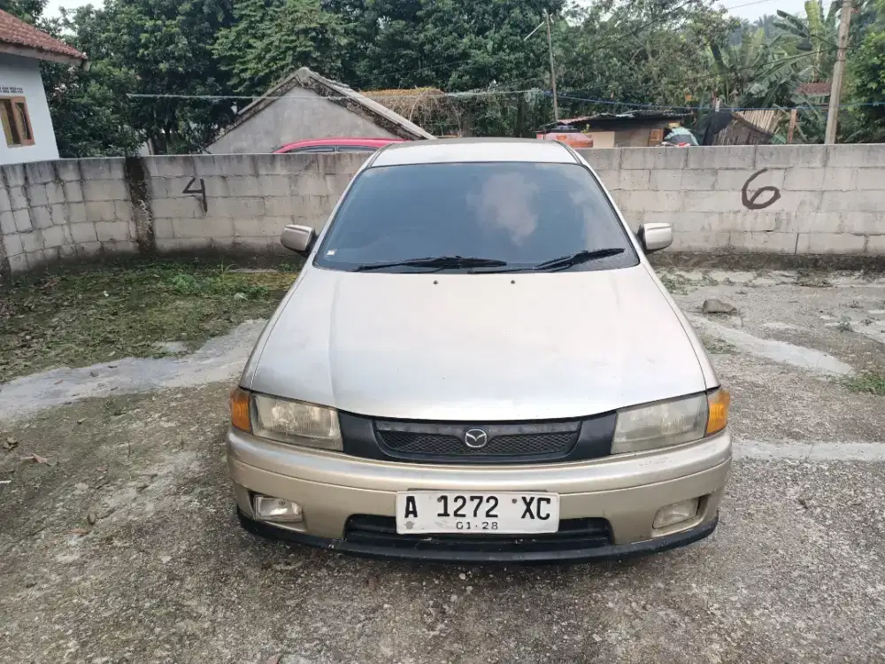 Mazda Familia 1998 Bensin
