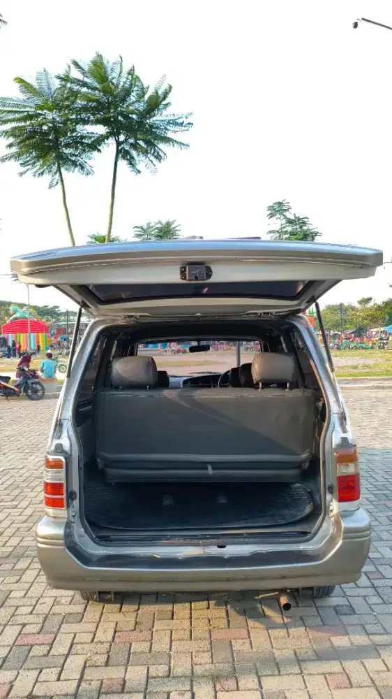 Di jual kijang Krista