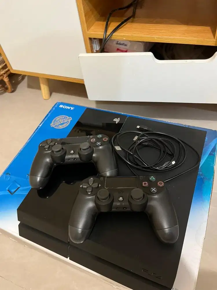 WTS PS 4 Fat  500gb