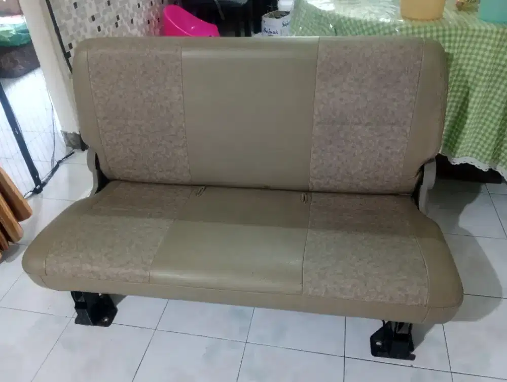 Jok apv arena bagian belakang apv arena gl