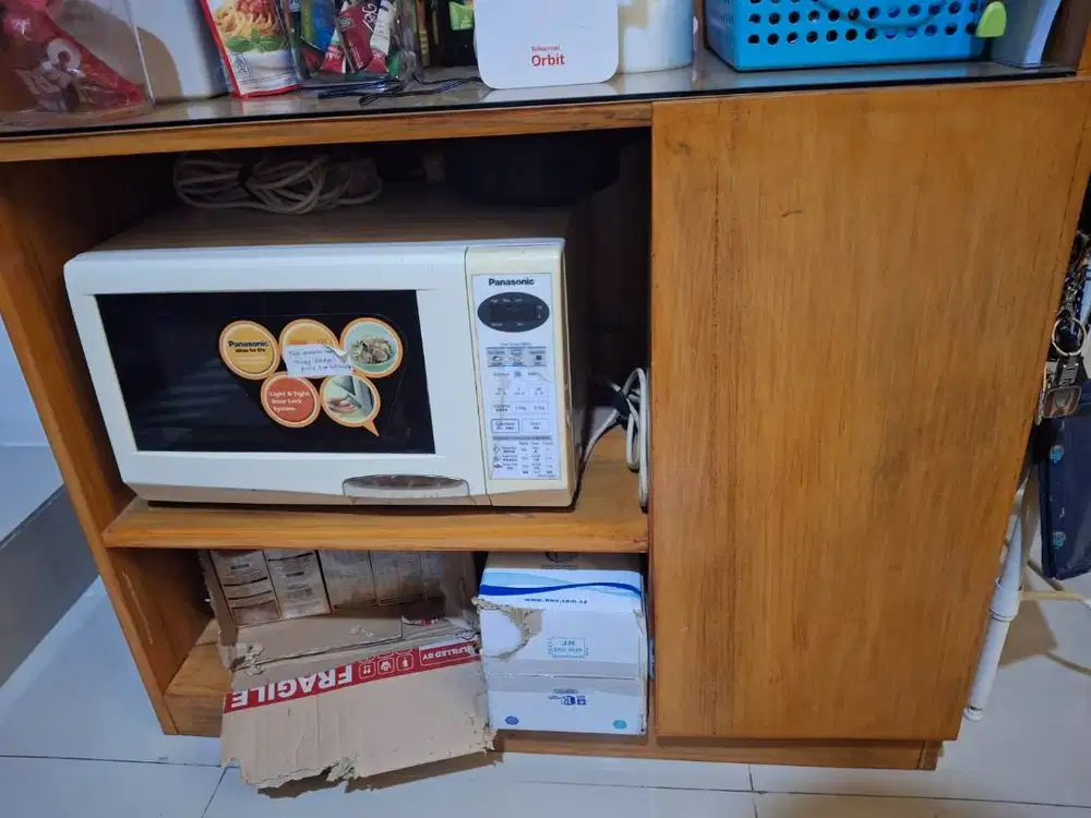 Lemari Kayu bekas