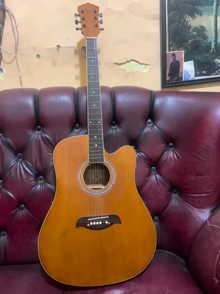 GITAR MANDALIKA