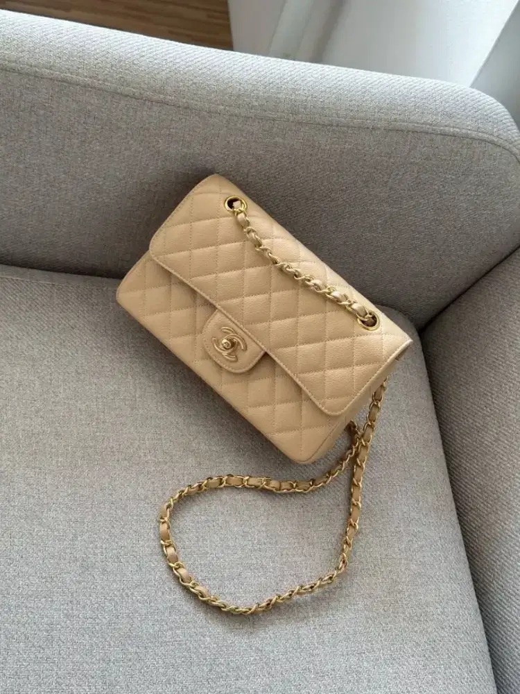 Preloved Chanel Classic 23