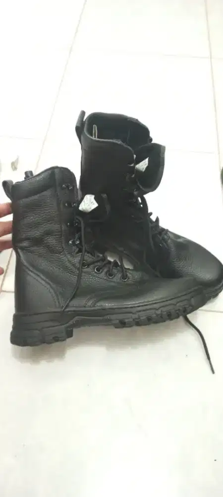 Di JUAL SEPATU PDL TNI/POLRI UKURAN 42