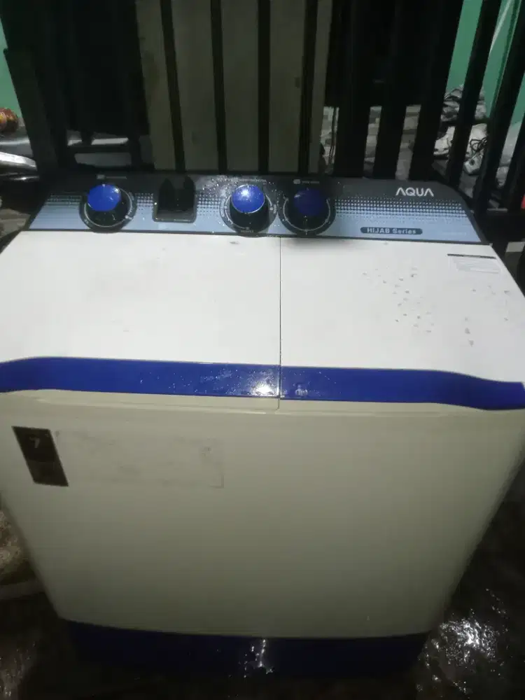 Di jual mesin cuci 2 tabung normal semua