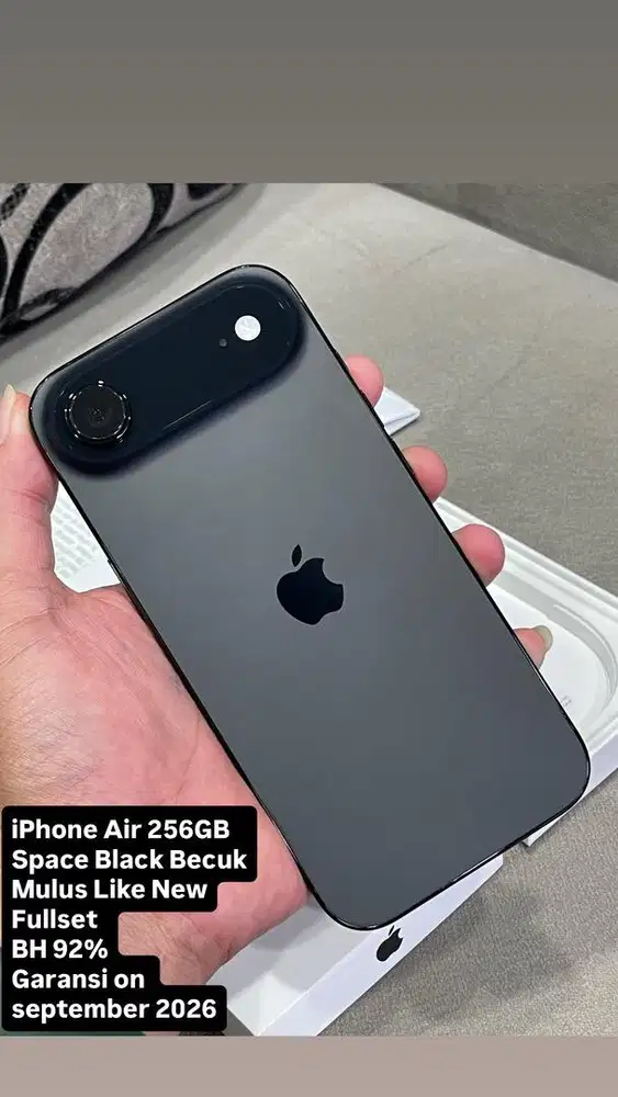 Iphone Air 256GB Black Beacukai mulus Like New Garansi on 09/2026
