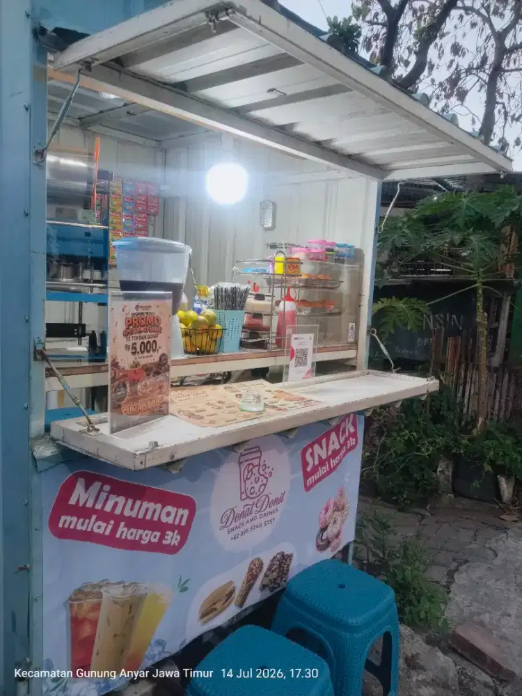Cari pegawai wanita max usia 35