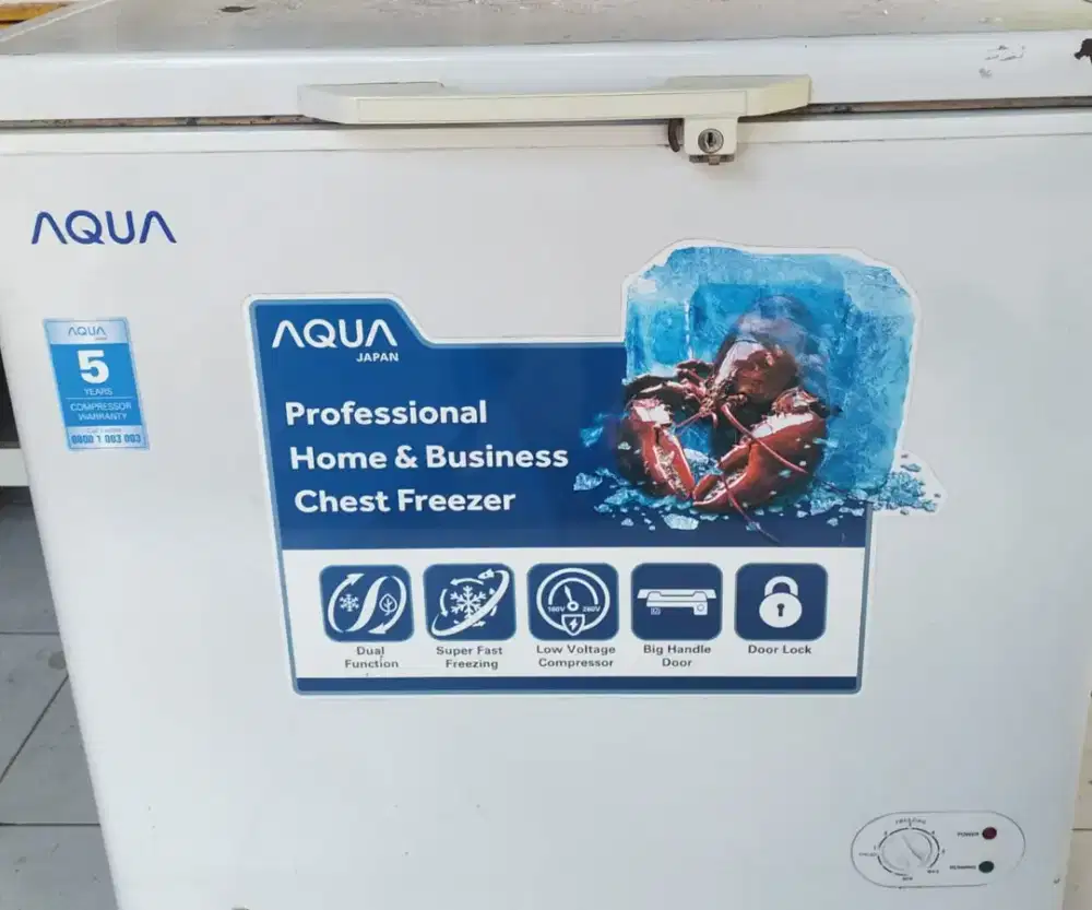 Di jual frezeer merk AQUA 160 liter