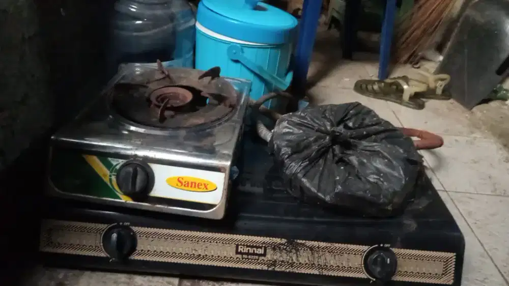 Dijual kompor gas bekas jualan
