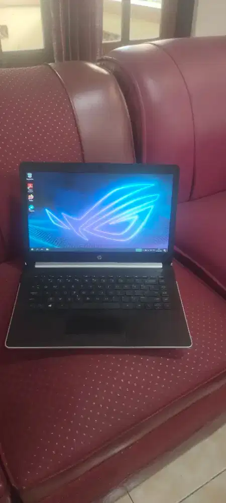 Laptop HP14s AMD A4-9215 ram 4GB DDR4 SSD 128GB VGA R3 layar 14in