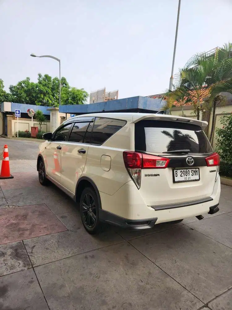 Toyota Kijang Innova VENTURER BENDON 19