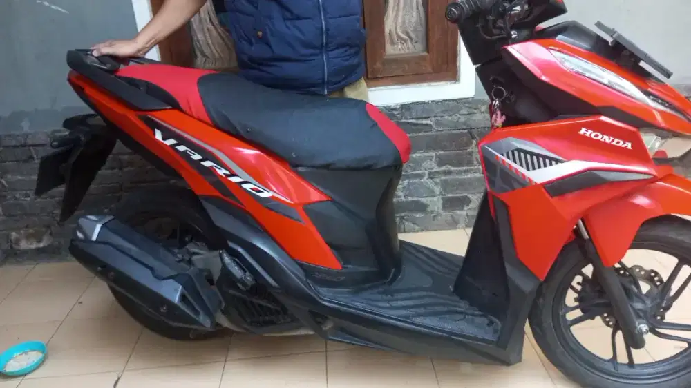 Mau di jual buat biaya sekolah anak