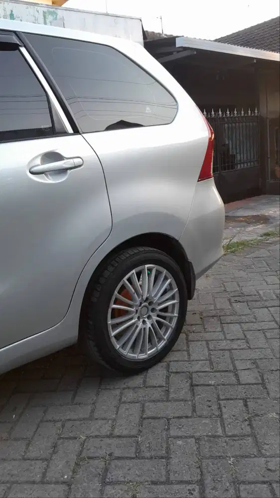 Dijual avanza 2012