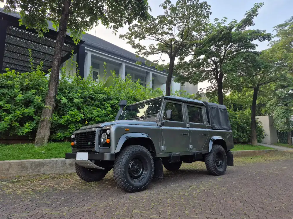 2011 Defender 110 Double Cabin Puma 2.4