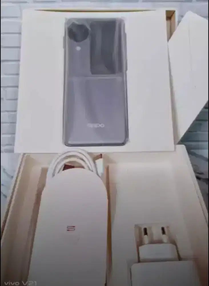 Oppo n3 flip like new