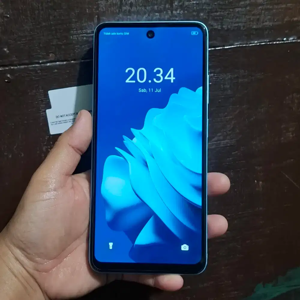 itel P55 ram 8+16/128