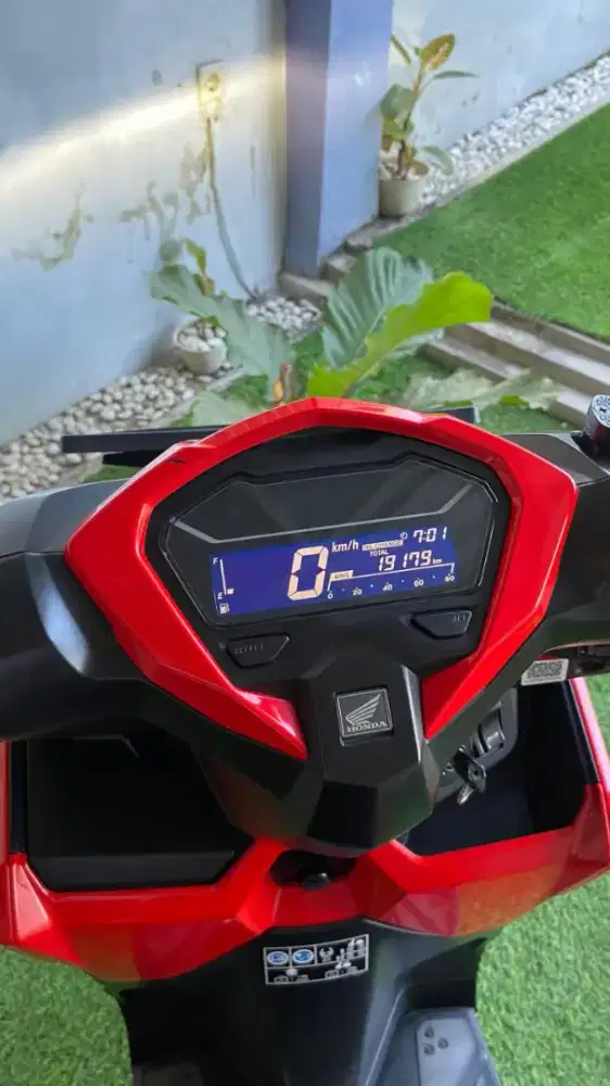 Jual cepat vario 125 tahun 2023 low km