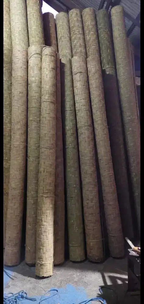 Anyaman bambu kulit untuk dekorasi