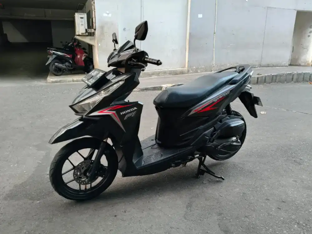 Honda Vario LED Old 125cc PGM-FI Tahun 2016