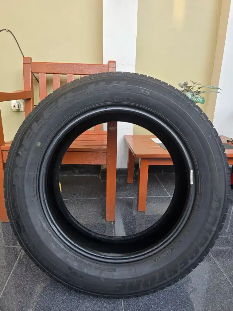 Ban 235 / 60 / R18, Dueler HL, tahun 2011