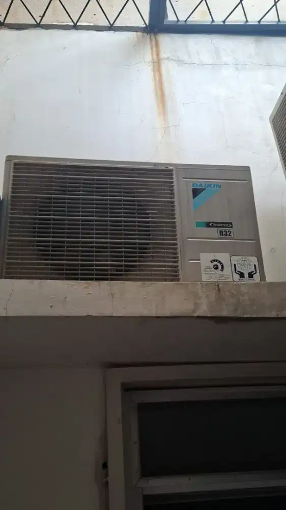 Terima AC bekas atau rusak