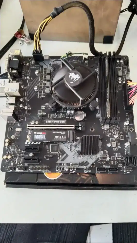 Paketan Intel core i3 9100F + MSI b365M