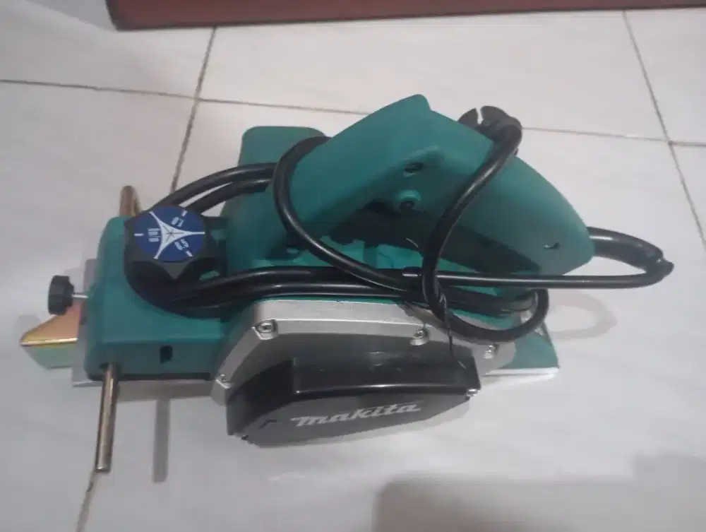 Alat pertukangan mesin gerinda dan mesin amplas