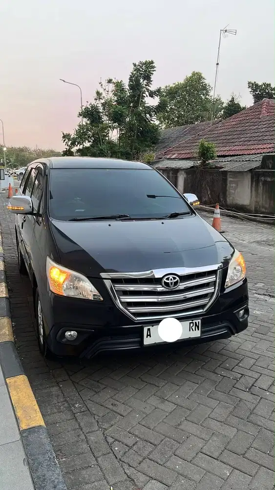 Toyota Kijang Innova Barong G M/T 2015 | Full Service Resmi