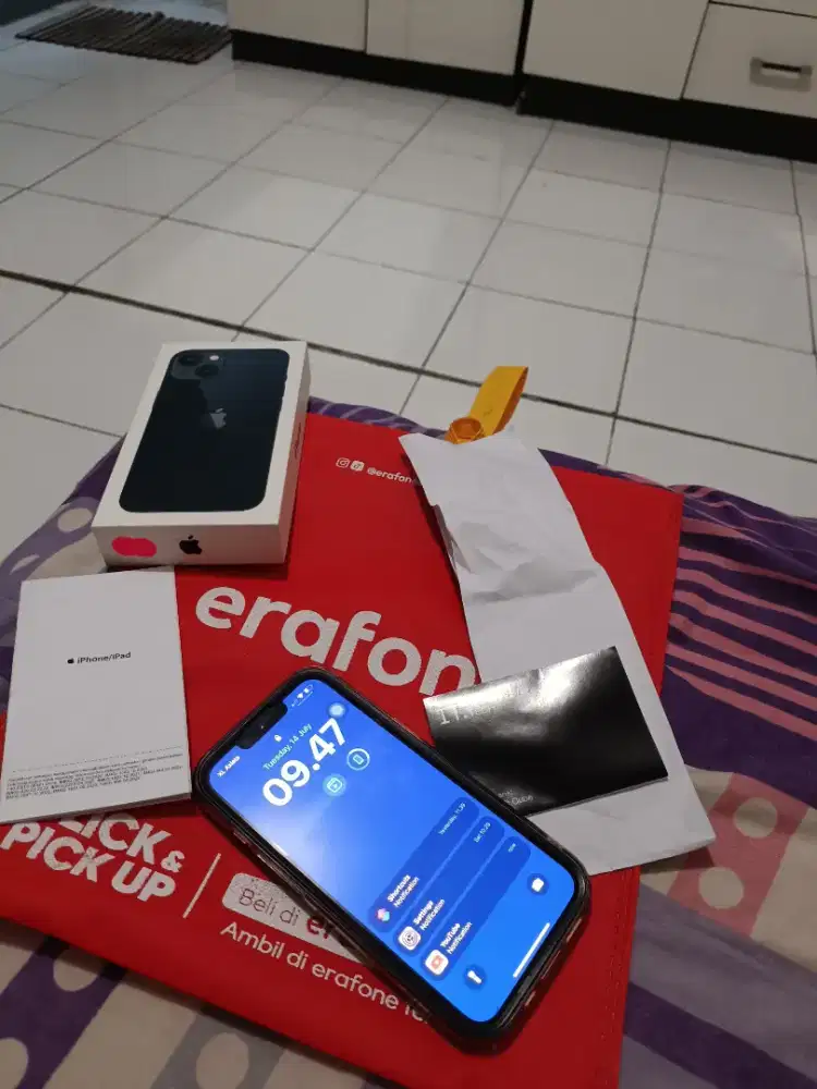 Iphone 13 128gb black, msh ada garansi