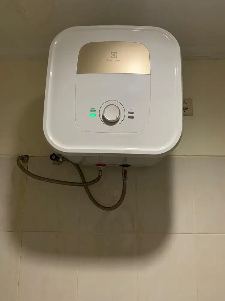 Water heater electrolux
