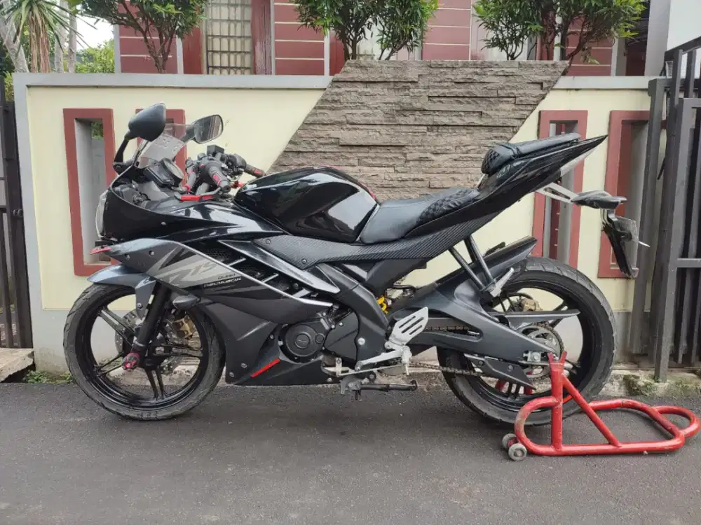 YAMAHA R15 V2 TAHUN 2014