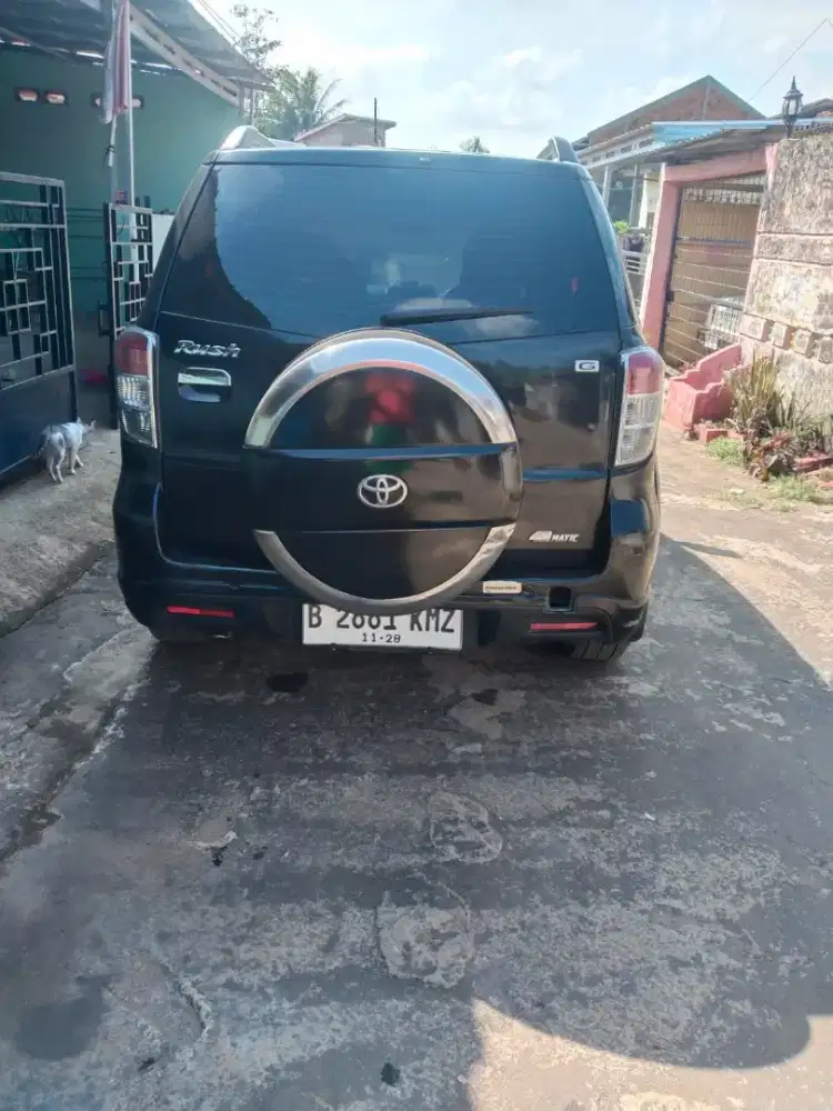Jual toyota rush type G matic 2013