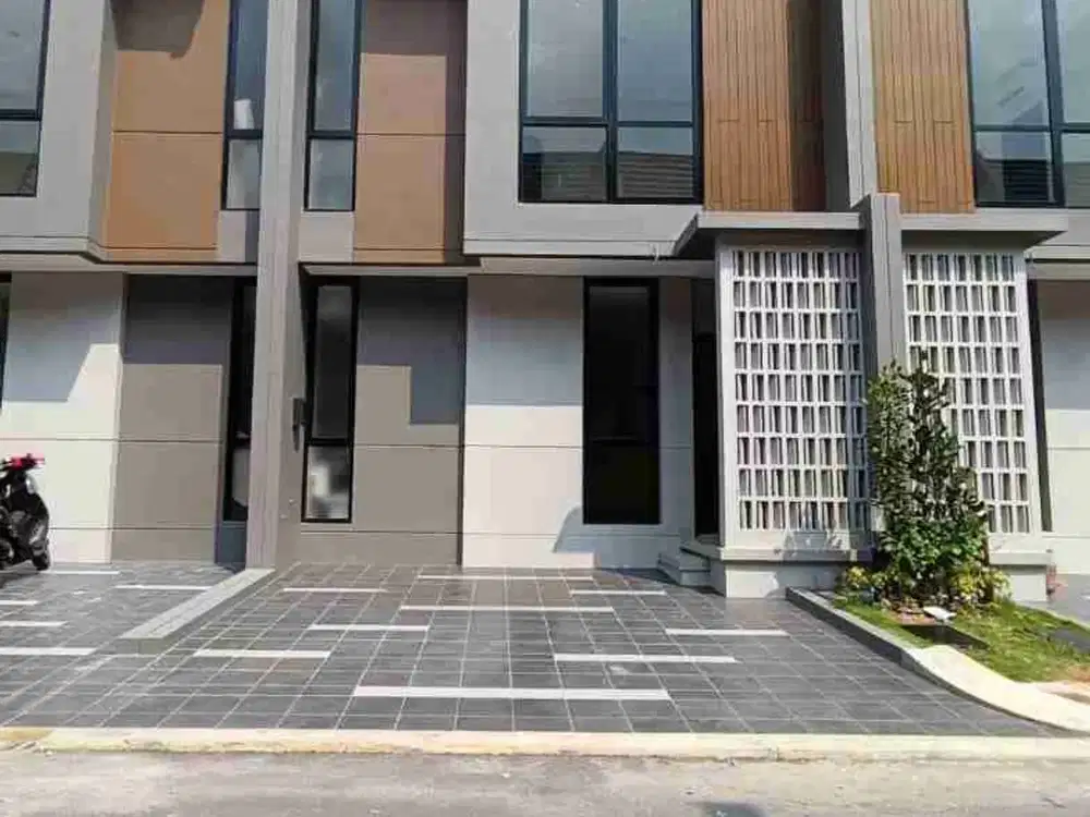 Disewakan Cepat  Rumah di Cluster Viola, Summarecon Crown Gading, Bekasi
Dekat Harapan Indah Bekasi