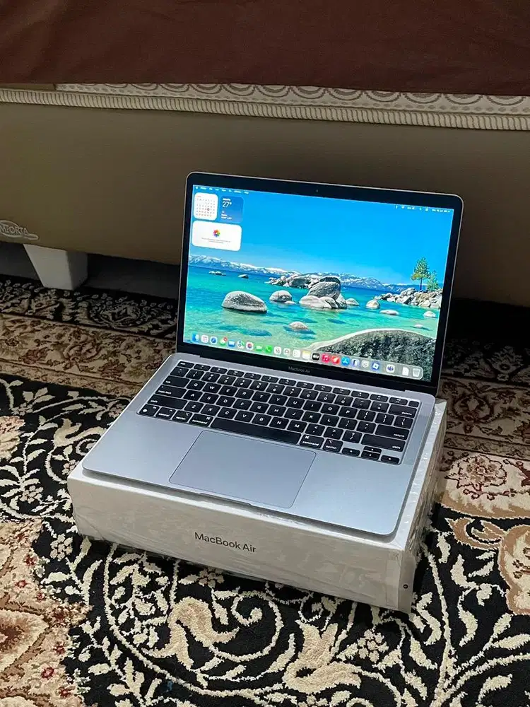Macbook Air M1 2020 8/256 GB