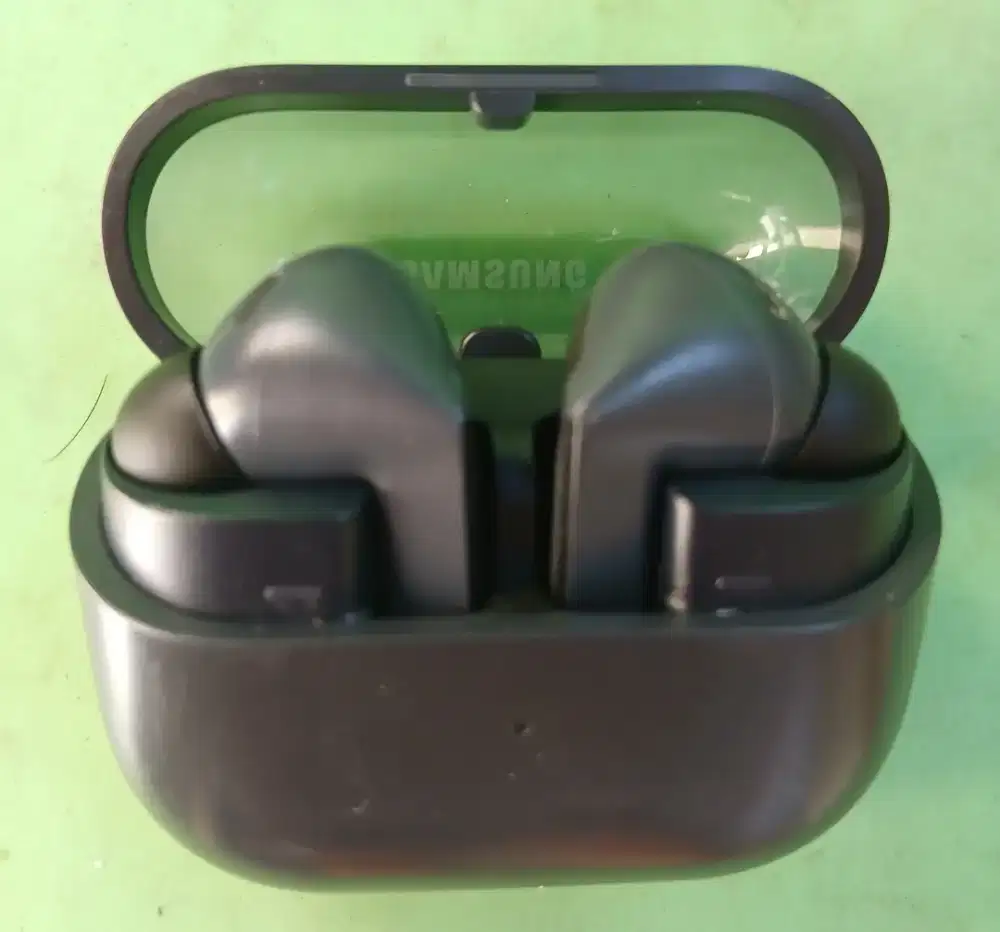 Samsung Galaxy Buds 3 FE Bekas Pakai