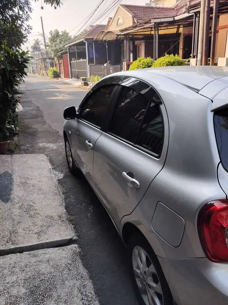 Nissan March 2015 Bensin